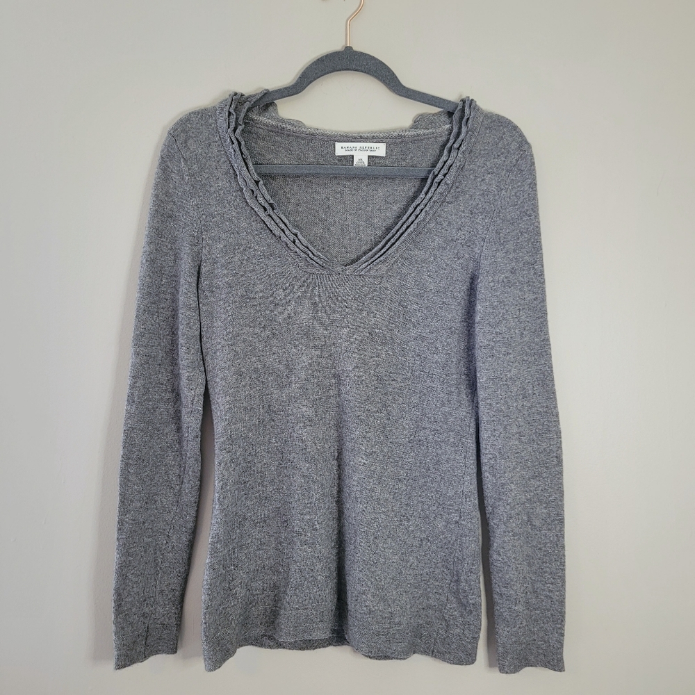 Banana Republic Gray Ruffle Neck Wool/Cashmere Blend Sweater